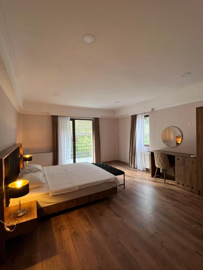 Lileo Inn Hotel Mestia Zewnętrze zdjęcie