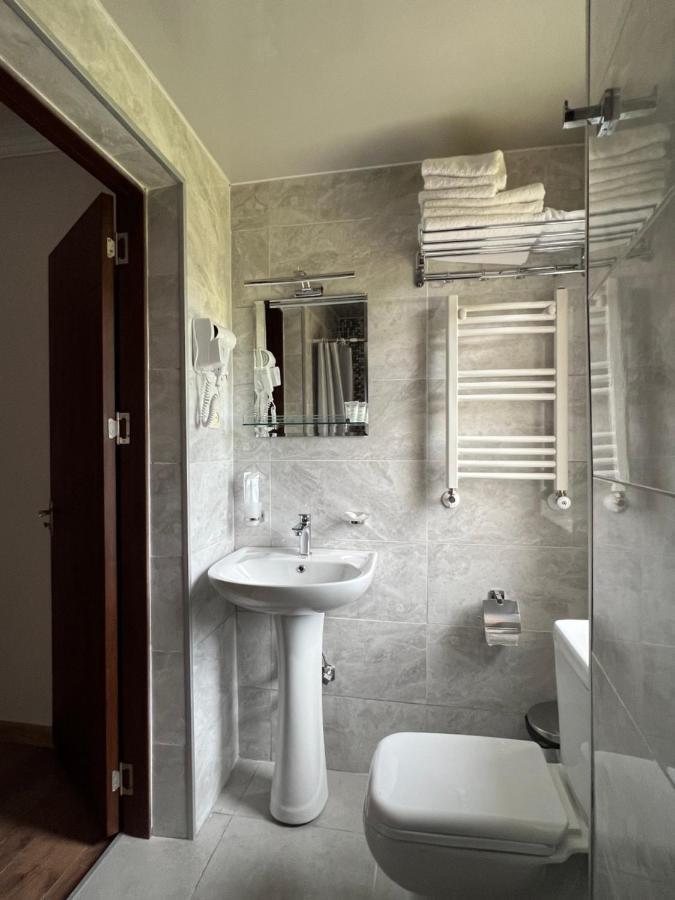 Lileo Inn Hotel Mestia Zewnętrze zdjęcie